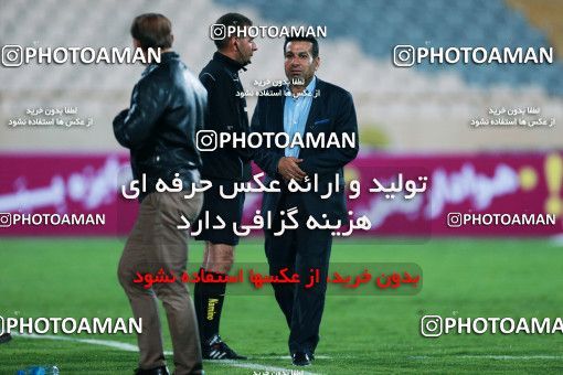 915709, Tehran, , جام حذفی فوتبال ایران, 1/16 stage, Khorramshahr Cup, Persepolis 2 v 0 Naft Tehran on 2017/10/21 at Azadi Stadium