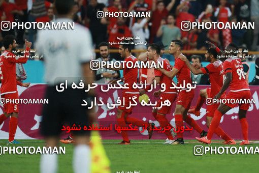 933276, Tehran, [*parameter:4*], Iran Pro League، Persian Gulf Cup، 2017-18 season، First Leg، Week 10، Persepolis ۱ v ۰ Esteghlal on 2017/10/26 at Azadi Stadium