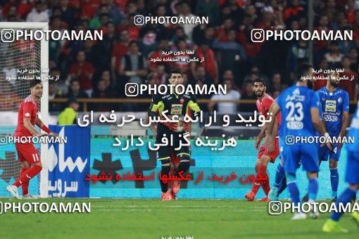 933576, Tehran, [*parameter:4*], Iran Pro League، Persian Gulf Cup، 2017-18 season، First Leg، Week 10، Persepolis ۱ v ۰ Esteghlal on 2017/10/26 at Azadi Stadium