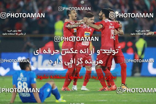 933805, Tehran, [*parameter:4*], Iran Pro League، Persian Gulf Cup، 2017-18 season، First Leg، Week 10، Persepolis ۱ v ۰ Esteghlal on 2017/10/26 at Azadi Stadium