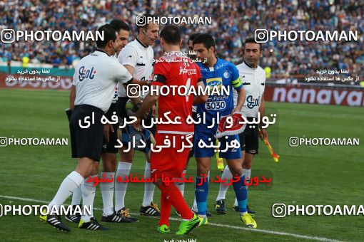 911711, Tehran, [*parameter:4*], Iran Pro League، Persian Gulf Cup، 2017-18 season، First Leg، Week 10، Persepolis ۱ v ۰ Esteghlal on 2017/10/26 at Azadi Stadium