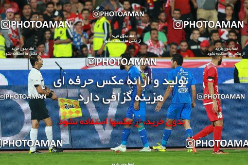 913871, Tehran, [*parameter:4*], Iran Pro League، Persian Gulf Cup، 2017-18 season، First Leg، Week 10، Persepolis ۱ v ۰ Esteghlal on 2017/10/26 at Azadi Stadium