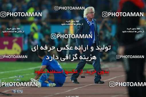 913832, Tehran, [*parameter:4*], لیگ برتر فوتبال ایران، Persian Gulf Cup، Week 10، First Leg، Persepolis 1 v 0 Esteghlal on 2017/10/26 at Azadi Stadium