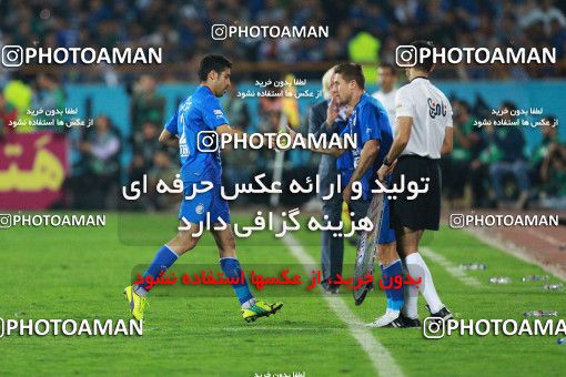 911231, Tehran, [*parameter:4*], Iran Pro League، Persian Gulf Cup، 2017-18 season، First Leg، Week 10، Persepolis ۱ v ۰ Esteghlal on 2017/10/26 at Azadi Stadium