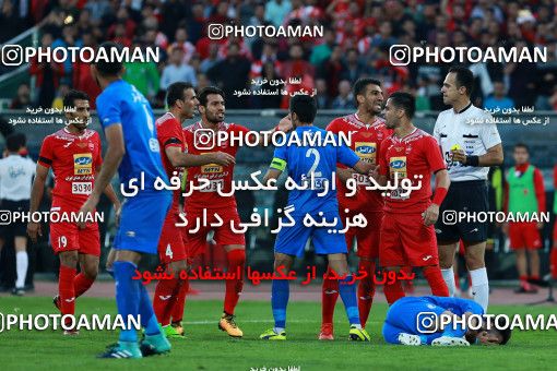 914334, Tehran, [*parameter:4*], Iran Pro League، Persian Gulf Cup، 2017-18 season، First Leg، Week 10، Persepolis ۱ v ۰ Esteghlal on 2017/10/26 at Azadi Stadium