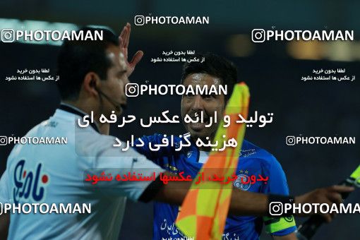 914066, Tehran, [*parameter:4*], Iran Pro League، Persian Gulf Cup، 2017-18 season، First Leg، Week 10، Persepolis ۱ v ۰ Esteghlal on 2017/10/26 at Azadi Stadium