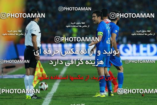 914513, Tehran, [*parameter:4*], Iran Pro League، Persian Gulf Cup، 2017-18 season، First Leg، Week 10، Persepolis ۱ v ۰ Esteghlal on 2017/10/26 at Azadi Stadium