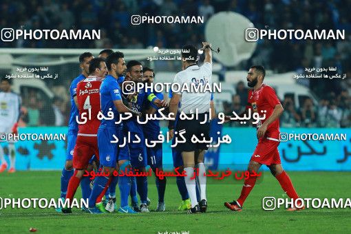 914654, Tehran, [*parameter:4*], Iran Pro League، Persian Gulf Cup، 2017-18 season، First Leg، Week 10، Persepolis ۱ v ۰ Esteghlal on 2017/10/26 at Azadi Stadium