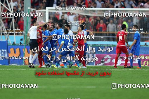 911661, Tehran, [*parameter:4*], Iran Pro League، Persian Gulf Cup، 2017-18 season، First Leg، Week 10، Persepolis ۱ v ۰ Esteghlal on 2017/10/26 at Azadi Stadium