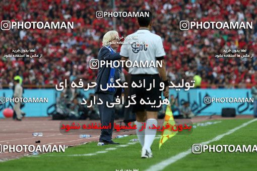 912486, Tehran, [*parameter:4*], لیگ برتر فوتبال ایران، Persian Gulf Cup، Week 10، First Leg، Persepolis 1 v 0 Esteghlal on 2017/10/26 at Azadi Stadium