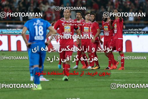 913728, Tehran, [*parameter:4*], Iran Pro League، Persian Gulf Cup، 2017-18 season، First Leg، Week 10، Persepolis ۱ v ۰ Esteghlal on 2017/10/26 at Azadi Stadium