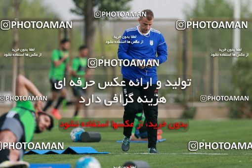 928404, Tehran, , Iran National Football Team Training Session on 2017/11/02 at Research Institute of Petroleum Industry