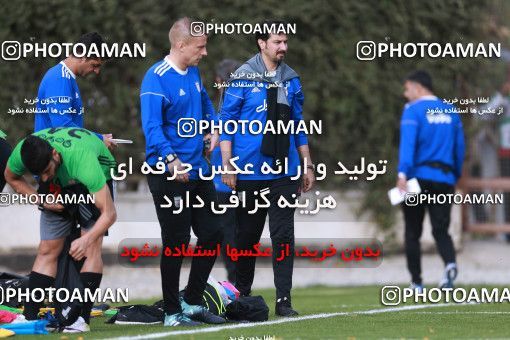 921983, Tehran, , Iran National Football Team Training Session on 2017/11/02 at Research Institute of Petroleum Industry