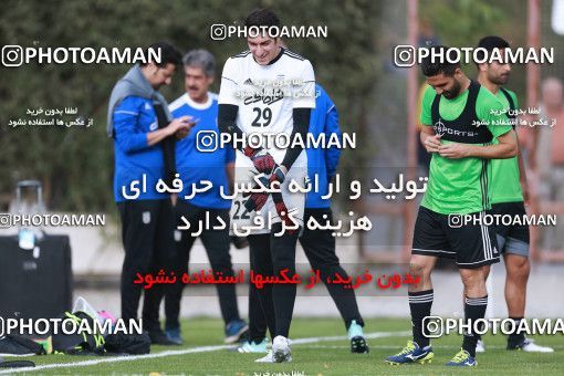 921717, Tehran, , Iran National Football Team Training Session on 2017/11/02 at Research Institute of Petroleum Industry