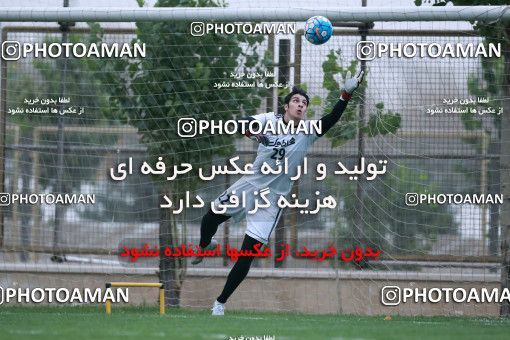 921848, Tehran, , Iran National Football Team Training Session on 2017/11/02 at Research Institute of Petroleum Industry