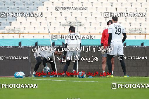 924666, Tehran, , Iran National Football Team Training Session on 2017/11/04 at Azadi Stadium