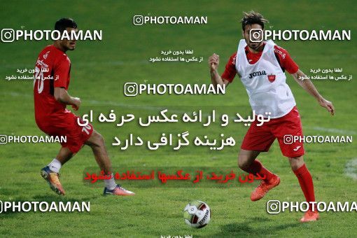 929345, Tehran, , Persepolis Football Team Training Session on 2017/11/10 at Shahid Kazemi Stadium