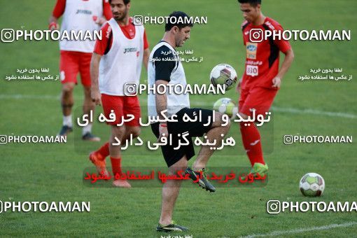 929294, Tehran, , Persepolis Football Team Training Session on 2017/11/10 at Shahid Kazemi Stadium