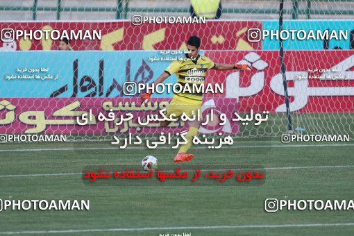 935165, Tehran,Shahr Qods, [*parameter:4*], Iran Pro League، Persian Gulf Cup، 2017-18 season، First Leg، Week 12، Paykan ۱ v ۱ Sanat Naft Abadan on 2017/11/15 at Shahr-e Qods Stadium