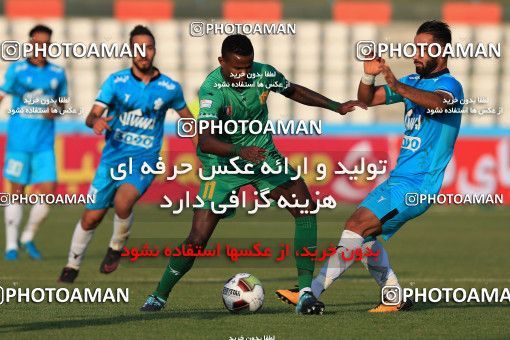 936991, Tehran,Shahr Qods, [*parameter:4*], Iran Pro League، Persian Gulf Cup، 2017-18 season، First Leg، Week 12، Paykan ۱ v ۱ Sanat Naft Abadan on 2017/11/15 at Shahr-e Qods Stadium