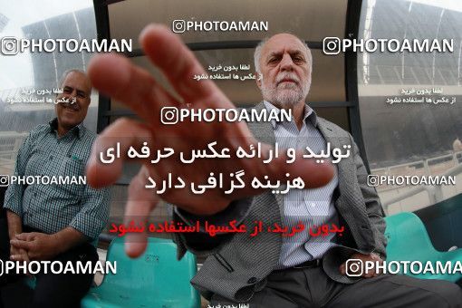 937637, تهران, ایران, فصل ۹۷-۹۶ لیگ برتر فوتبال ایران، 1396/08/20، ورزشگاه شهید کاظمی، جلسه تمرینی تیم فوتبال پرسپولیس