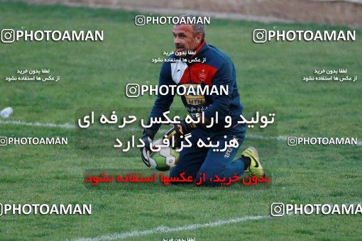 937318, Tehran, , Persepolis Football Team Training Session on 2017/11/11 at Shahid Kazemi Stadium