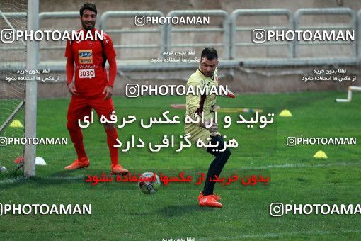 937694, Tehran, , Persepolis Football Team Training Session on 2017/11/11 at Shahid Kazemi Stadium