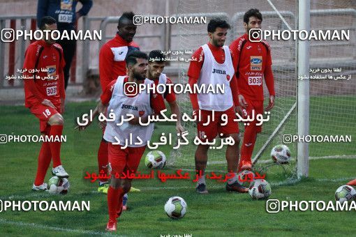 937293, Tehran, , Persepolis Football Team Training Session on 2017/11/11 at Shahid Kazemi Stadium