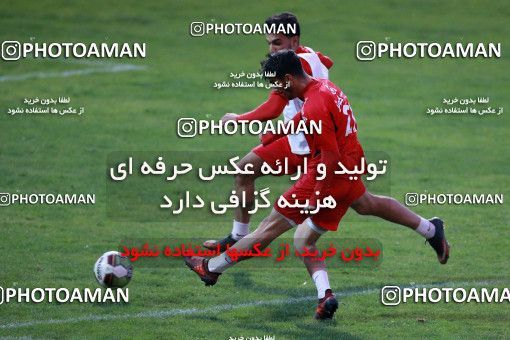 937610, Tehran, , Persepolis Football Team Training Session on 2017/11/11 at Shahid Kazemi Stadium