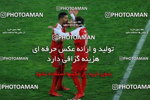 946214, Tehran, [*parameter:4*], لیگ برتر فوتبال ایران، Persian Gulf Cup، Week 8، First Leg، Persepolis 2 v 0 Sanat Naft Abadan on 2017/12/11 at Azadi Stadium