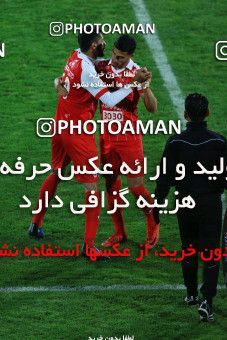 946155, Tehran, [*parameter:4*], لیگ برتر فوتبال ایران، Persian Gulf Cup، Week 8، First Leg، Persepolis 2 v 0 Sanat Naft Abadan on 2017/12/11 at Azadi Stadium