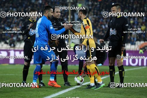 942834, Tehran, [*parameter:4*], Iran Pro League، Persian Gulf Cup، 2017-18 season، First Leg، Week 15، Esteghlal 3 v ۰ Sepahan on 2017/12/06 at Azadi Stadium