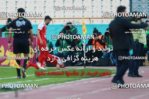 943878, Tehran, [*parameter:4*], Iran Pro League، Persian Gulf Cup، 2017-18 season، First Leg، Week 14، Persepolis 4 v ۰ Zob Ahan Esfahan on 2017/12/01 at Azadi Stadium