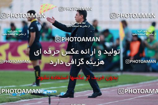 943865, Tehran, [*parameter:4*], Iran Pro League، Persian Gulf Cup، 2017-18 season، First Leg، Week 14، Persepolis 4 v ۰ Zob Ahan Esfahan on 2017/12/01 at Azadi Stadium