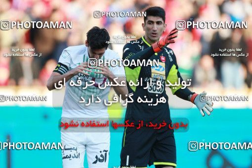 943450, Tehran, [*parameter:4*], Iran Pro League، Persian Gulf Cup، 2017-18 season، First Leg، Week 14، Persepolis 4 v ۰ Zob Ahan Esfahan on 2017/12/01 at Azadi Stadium