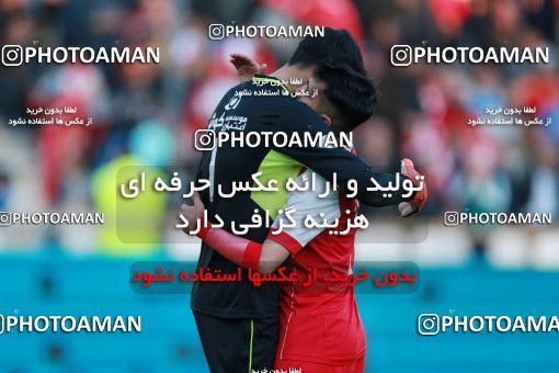 943793, Tehran, [*parameter:4*], Iran Pro League، Persian Gulf Cup، 2017-18 season، First Leg، Week 14، Persepolis 4 v ۰ Zob Ahan Esfahan on 2017/12/01 at Azadi Stadium