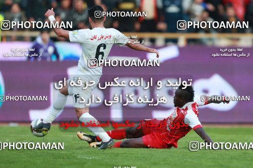 943921, Tehran, [*parameter:4*], Iran Pro League، Persian Gulf Cup، 2017-18 season، First Leg، Week 14، Persepolis 4 v ۰ Zob Ahan Esfahan on 2017/12/01 at Azadi Stadium