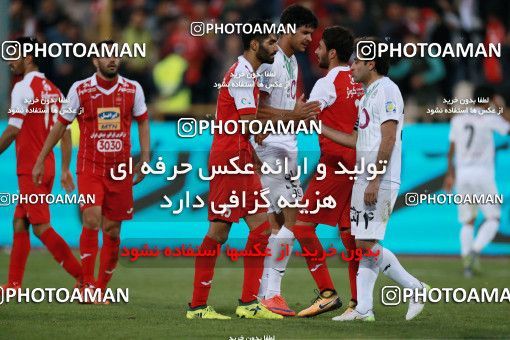 944179, Tehran, [*parameter:4*], Iran Pro League، Persian Gulf Cup، 2017-18 season، First Leg، Week 14، Persepolis 4 v ۰ Zob Ahan Esfahan on 2017/12/01 at Azadi Stadium