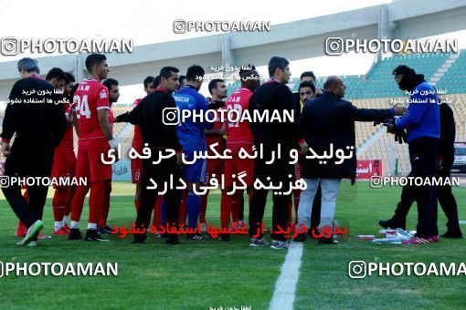 944939, Tehran, [*parameter:4*], Iran Pro League، Persian Gulf Cup، 2017-18 season، First Leg، Week 14، Naft Tehran ۰ v ۰ Pars Jonoubi Jam on 2017/12/01 at Takhti Stadium