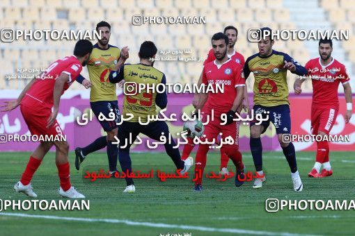 945210, Tehran, [*parameter:4*], Iran Pro League، Persian Gulf Cup، 2017-18 season، First Leg، Week 14، Naft Tehran ۰ v ۰ Pars Jonoubi Jam on 2017/12/01 at Takhti Stadium