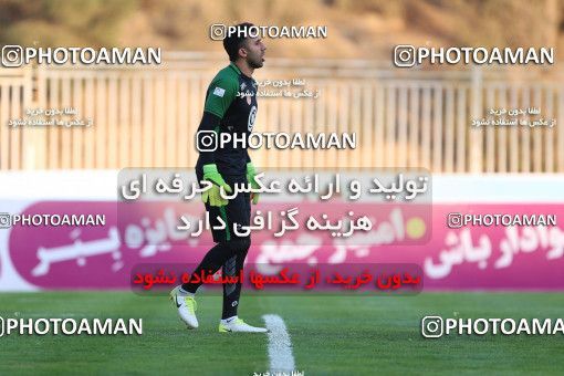 945108, Tehran, [*parameter:4*], لیگ برتر فوتبال ایران، Persian Gulf Cup، Week 14، First Leg، Naft Tehran 0 v 0 Pars Jonoubi Jam on 2017/12/01 at Takhti Stadium