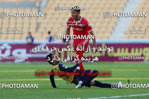 945069, Tehran, [*parameter:4*], Iran Pro League، Persian Gulf Cup، 2017-18 season، First Leg، Week 14، Naft Tehran ۰ v ۰ Pars Jonoubi Jam on 2017/12/01 at Takhti Stadium