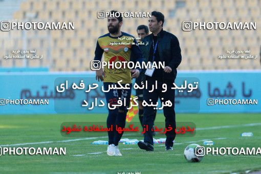 958706, Tehran, [*parameter:4*], لیگ برتر فوتبال ایران، Persian Gulf Cup، Week 14، First Leg، Naft Tehran 0 v 0 Pars Jonoubi Jam on 2017/12/01 at Takhti Stadium