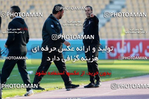 959092, Tehran, [*parameter:4*], Iran Pro League، Persian Gulf Cup، 2017-18 season، First Leg، Week 14، Naft Tehran ۰ v ۰ Pars Jonoubi Jam on 2017/12/01 at Takhti Stadium