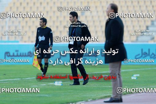 959008, Tehran, [*parameter:4*], لیگ برتر فوتبال ایران، Persian Gulf Cup، Week 14، First Leg، Naft Tehran 0 v 0 Pars Jonoubi Jam on 2017/12/01 at Takhti Stadium