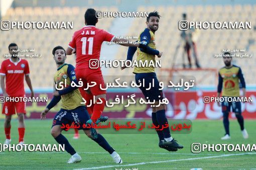 959283, Tehran, [*parameter:4*], لیگ برتر فوتبال ایران، Persian Gulf Cup، Week 14، First Leg، Naft Tehran 0 v 0 Pars Jonoubi Jam on 2017/12/01 at Takhti Stadium