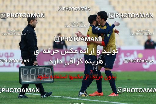 959188, Tehran, [*parameter:4*], Iran Pro League، Persian Gulf Cup، 2017-18 season، First Leg، Week 14، Naft Tehran ۰ v ۰ Pars Jonoubi Jam on 2017/12/01 at Takhti Stadium