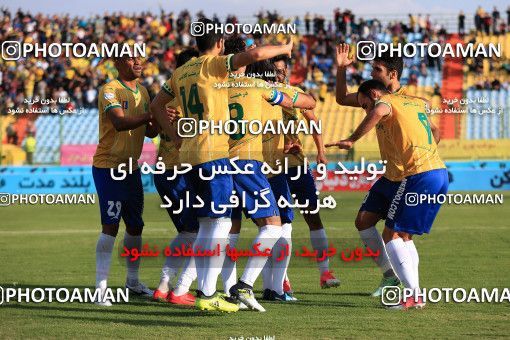 948141, Abadan, [*parameter:4*], Iran Pro League، Persian Gulf Cup، 2017-18 season، First Leg، Week 13، Sanat Naft Abadan 3 v 2 Sepahan on 2017/11/24 at Takhti Stadium Abadan