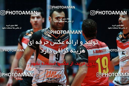 954052, Tehran, Iran, Iran Volleyball Super League، Shahid Hojaji Cup، 2017-18 season، First Leg، Week 3، Sarmayeh Bank 3 v ۱ Paykan on 2017/10/18 at Volleyball House of Tehran