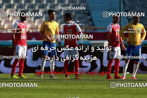 997539, Tehran, , Iranian Hazfi Cup, 1.4 round, Khorramshahr Cup, Persepolis ۱ v ۱ Sanat Naft Abadan on 2017/12/19 at Azadi Stadium